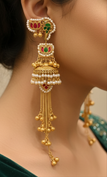 AAMNA EARRINGS.