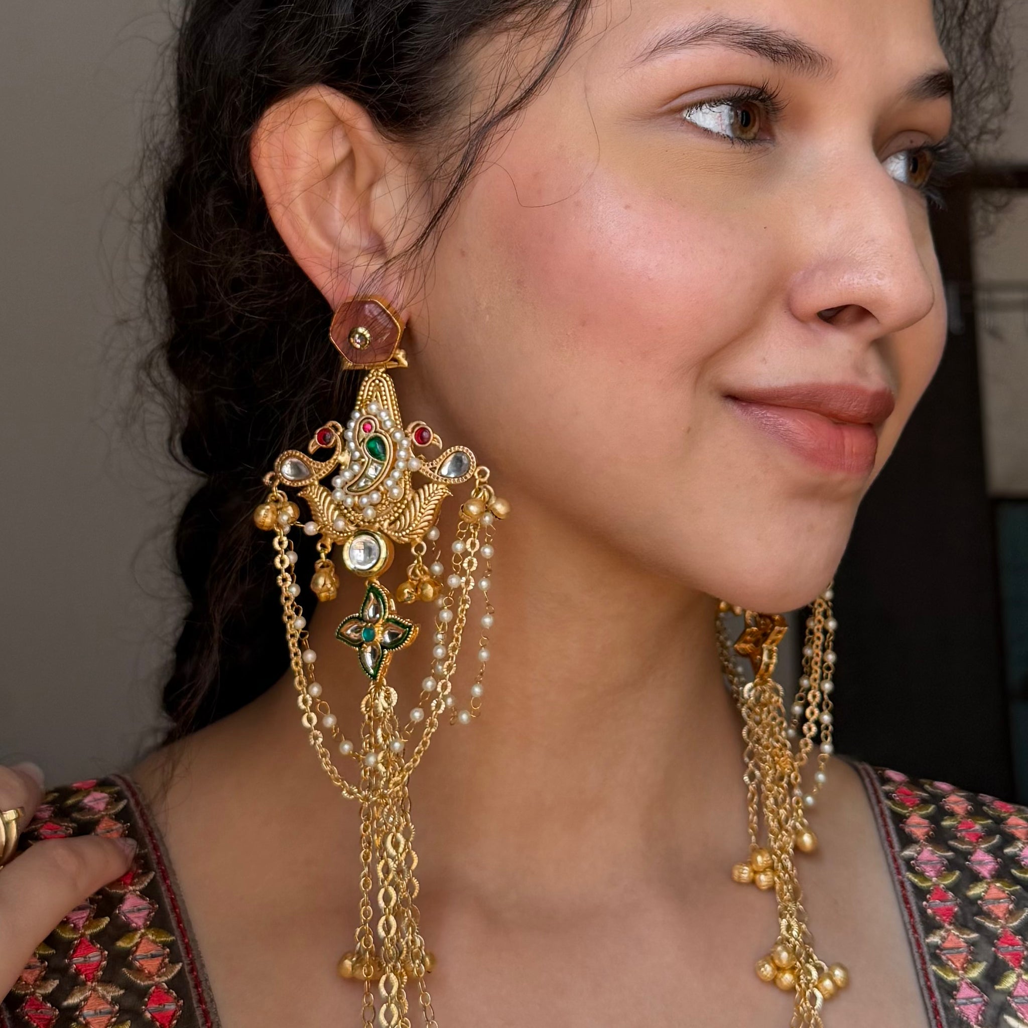VAANI KASHMIRI EARRINGS