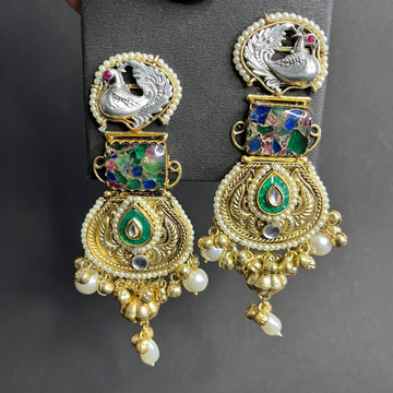 DOUBLET STONE EARRINGS