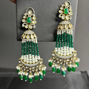 MOISSANITE EMERALD EARRINGS WITH MANGTIKKA