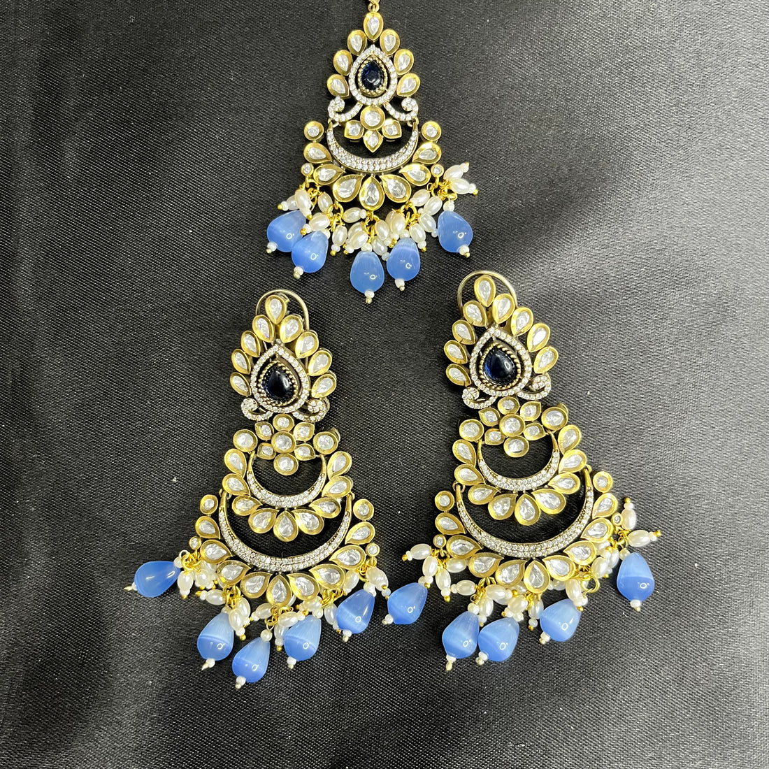 MOISSANITE CHANDBALI WITH MANGTIKKA