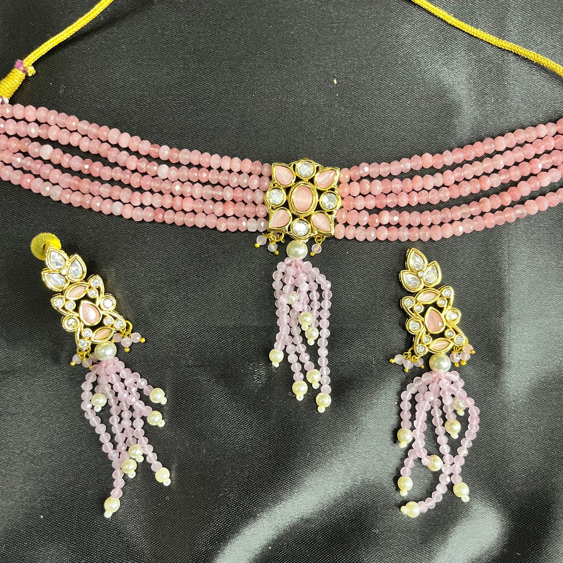 PINK TYAANI INSPIRED CHOKER WITH EARRINGS