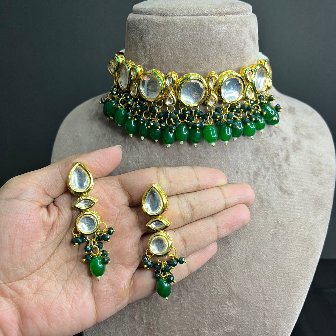 KUNDAN CHOKER WITH EMERALD ONYX