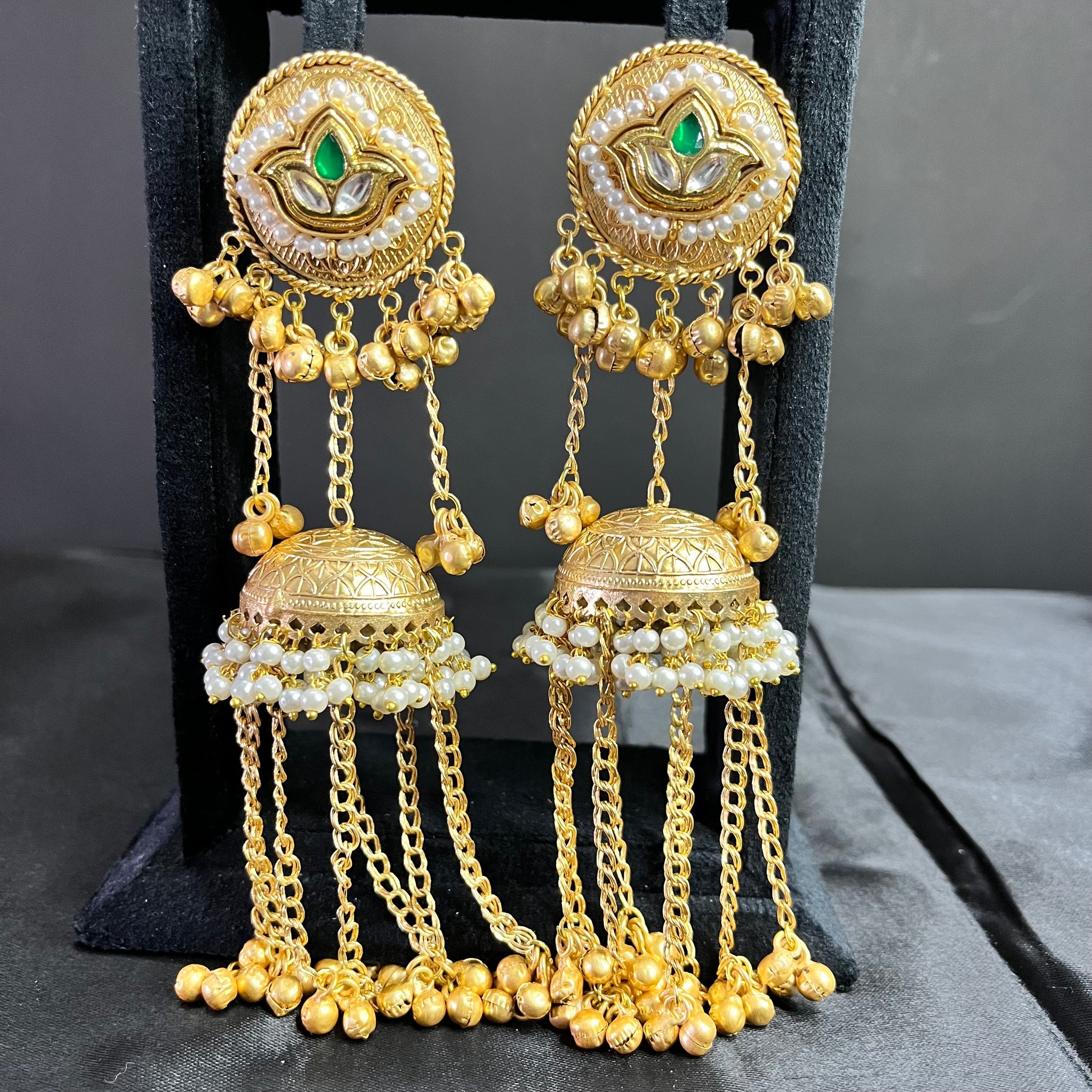 NOORANI KASHMIRI JHUMKA-EMERALD