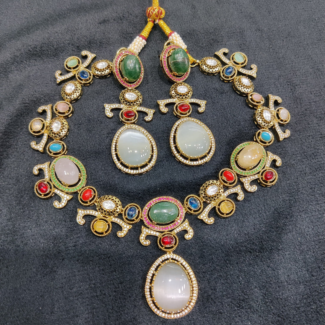 Elizabeth COLLECTION