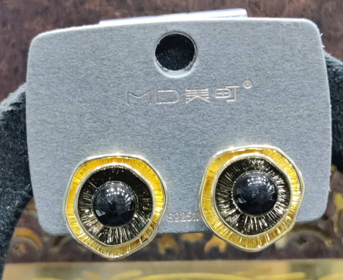 CAT'S EYE