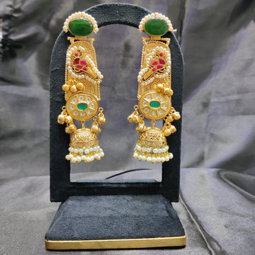 SURBHI GREEN EARRINGS