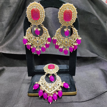 Earrings with Tikka